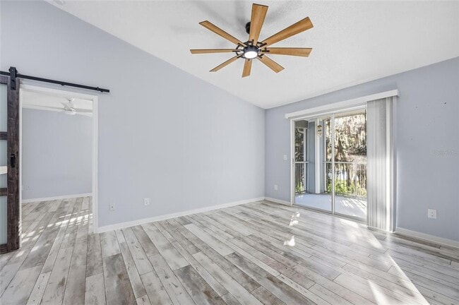 Foto del edificio - 2532 Grassy Point Dr