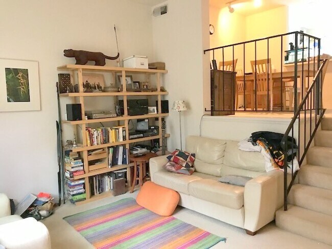 Foto del edificio - LaJolla 2BR 1.5BA Townhouse-3 Story-Tri-Le...