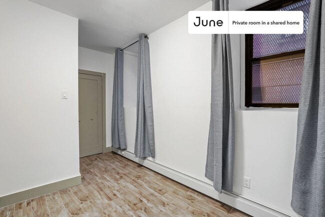 Building Photo - Room in Shared 3 bed/2 bath home in Morningside Heights