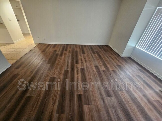 Foto del edificio - 926 Wilmington Blvd