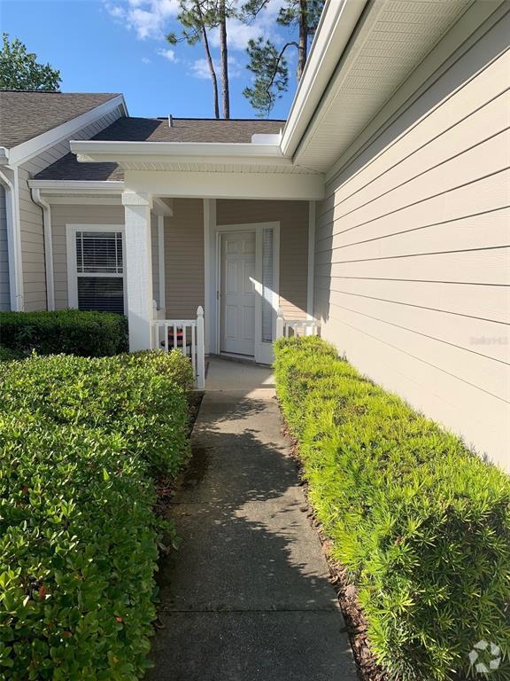 The Villas of West Apartments under 1,500 Newberry, FL 4 Rentals