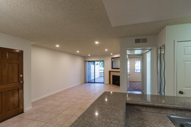 Foto del edificio - 460 Oak St