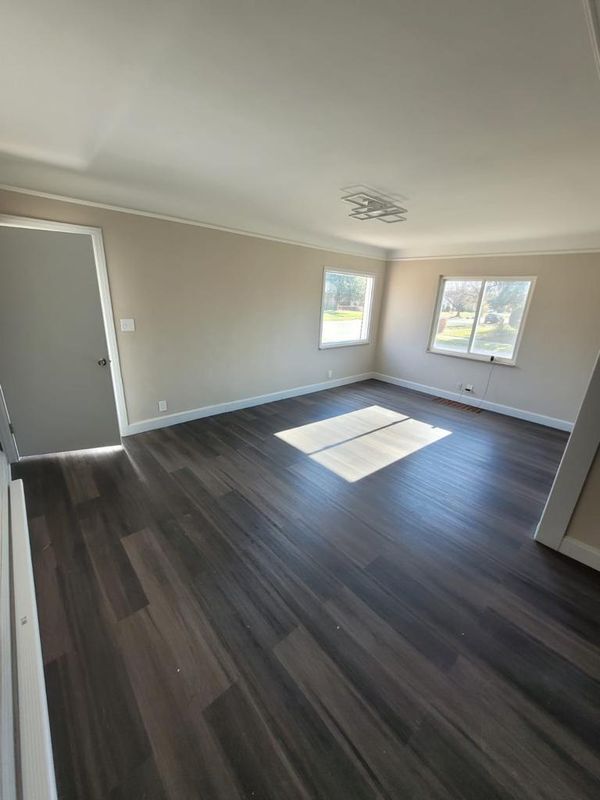 Foto principal - 9905 Terry St