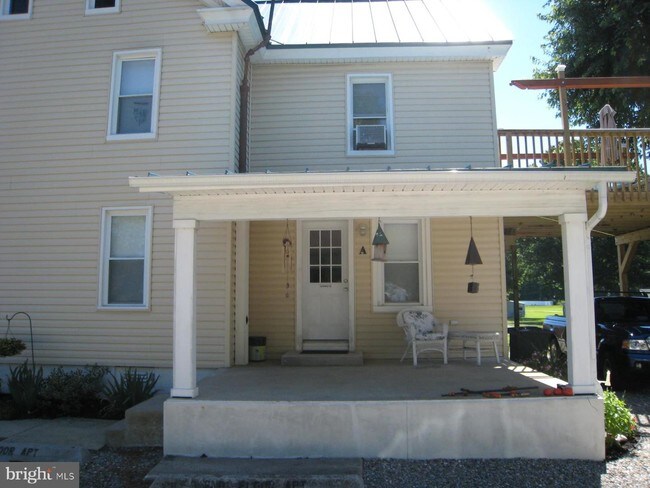 Building Photo - 250 E Broad St