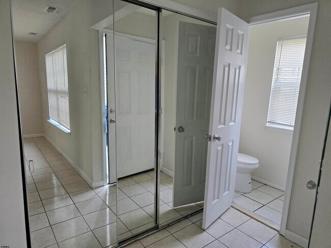 Foto del edificio - 3410 Juniper Ct
