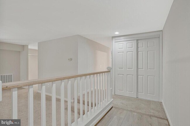 Foto del edificio - 15 Silverwood Cir