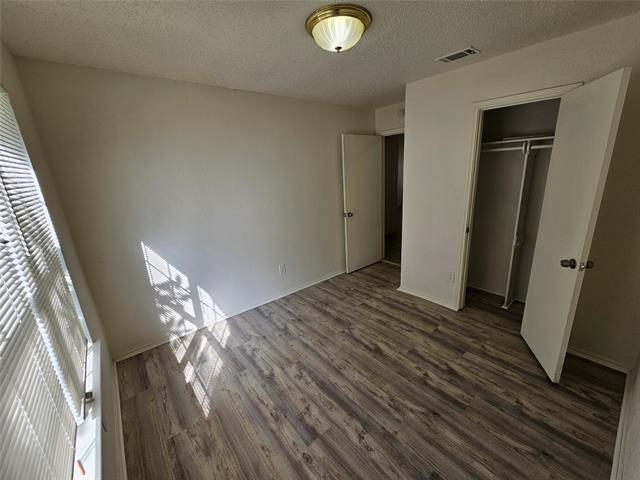 Foto del edificio - 2508 Summit Ln