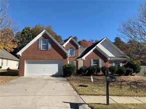 Building Photo - 3720 Crescent Walk Ln NE