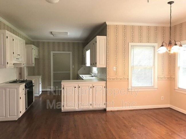 Building Photo - 4322 Deer Run