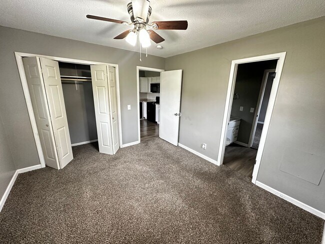 Building Photo - 302 Morningside