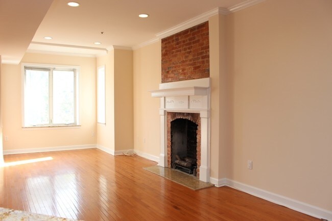 Foto del edificio - 1441 Clifton St NW