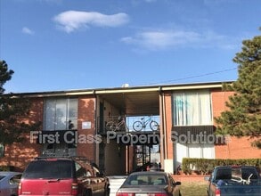 Building Photo - 1731 NW 32nd St