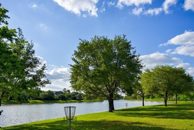 Foto del edificio - 3207 Double Lake Dr