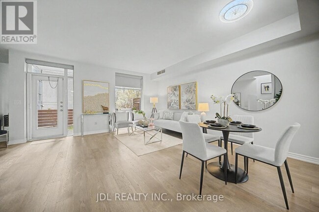 Building Photo - 31 Brunel Ct