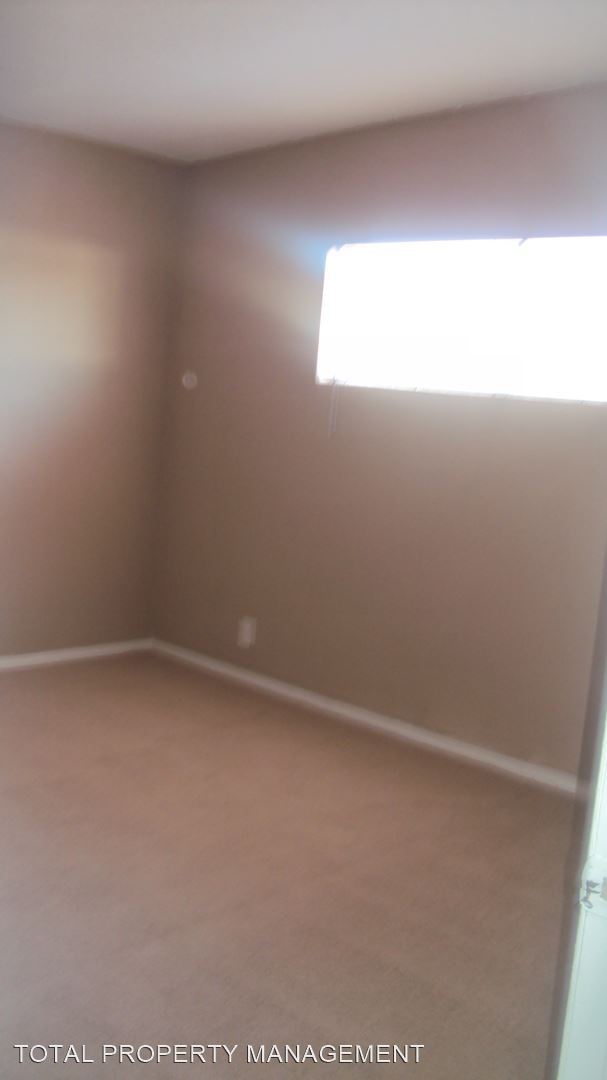 Foto del edificio - 3 br, 2 bath House - 4914 BLANTON DRIVE