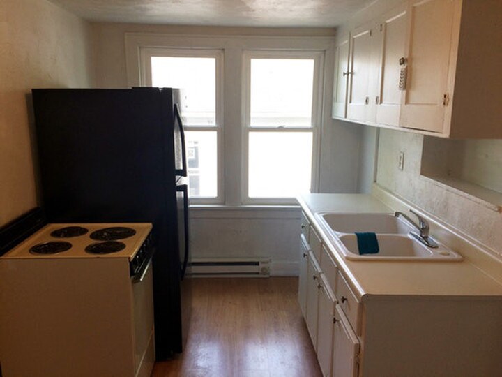 Primary Photo - 518 W Edwards St