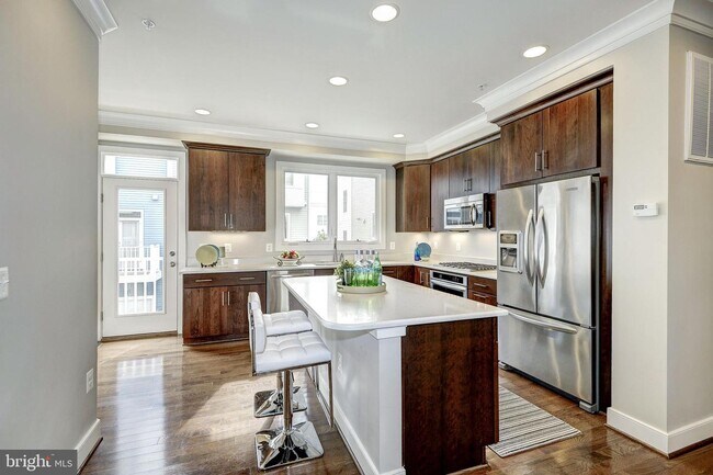 Foto del edificio - 807 Parker Gray School Way