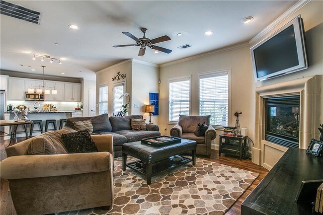 Foto del edificio - 4124 Hyer St