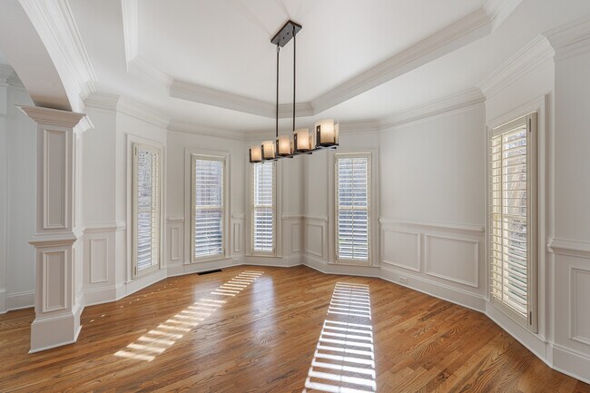 Foto del edificio - 1012 Madeline Ln