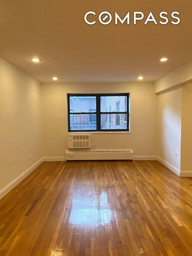 14945 Northern Blvd Unit 5M, Queens, NY 11354 Condo for Rent in