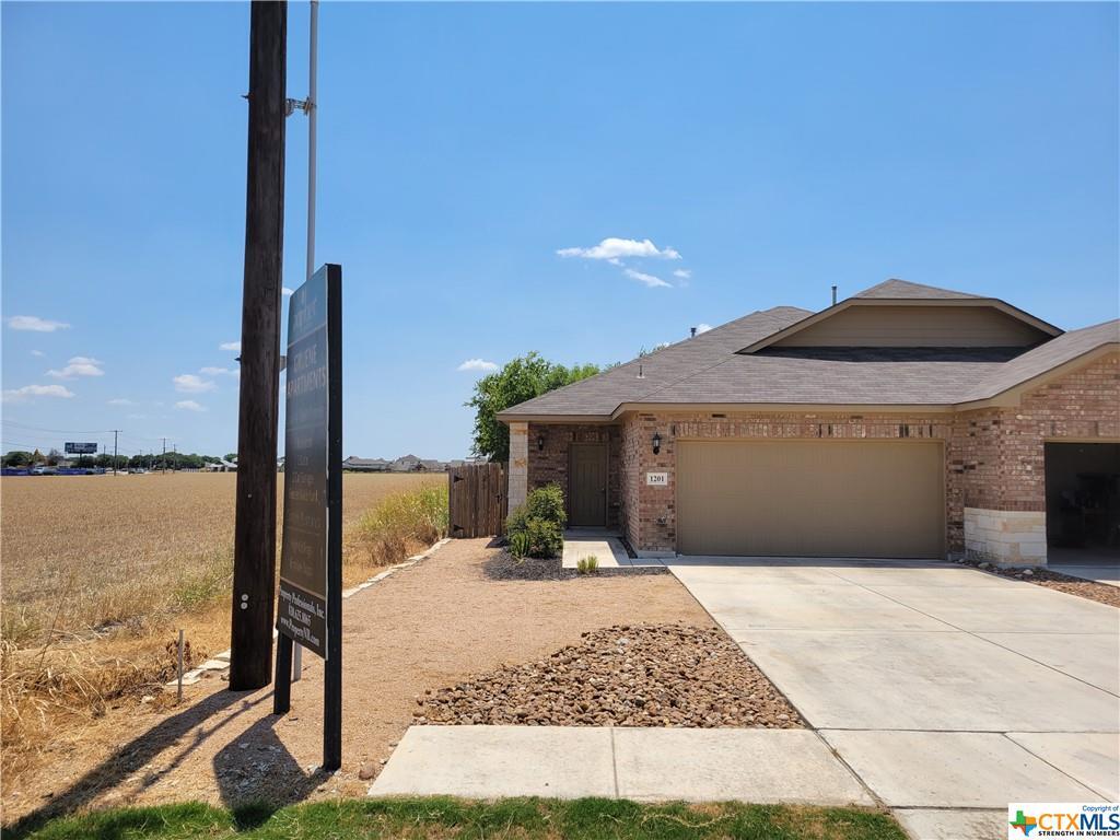 1201 FM306, Canyon Lake, TX 78130 Townhome Rentals in Canyon Lake TX