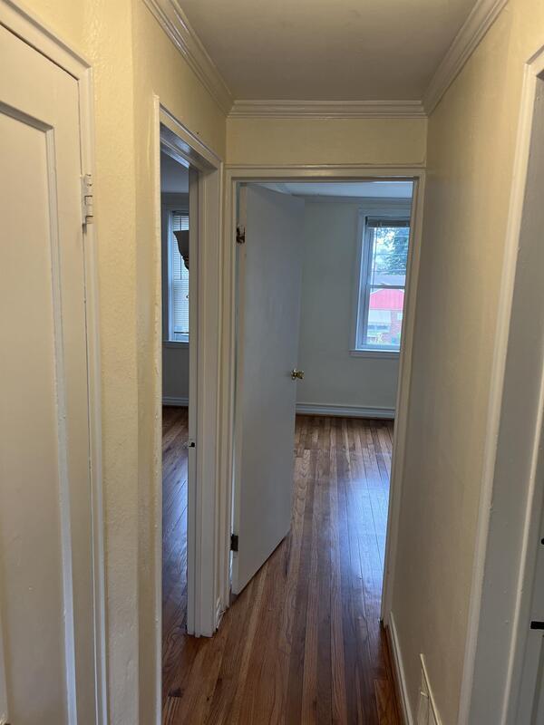 Building Photo - 105 Bungalow Ave