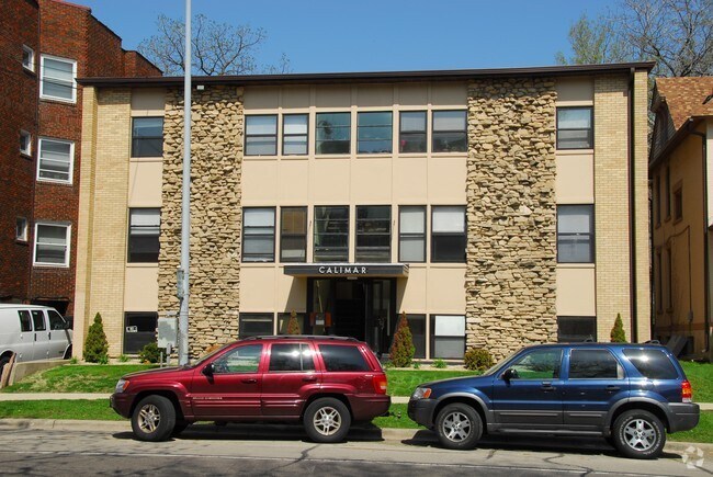 Building Photo - Calimar