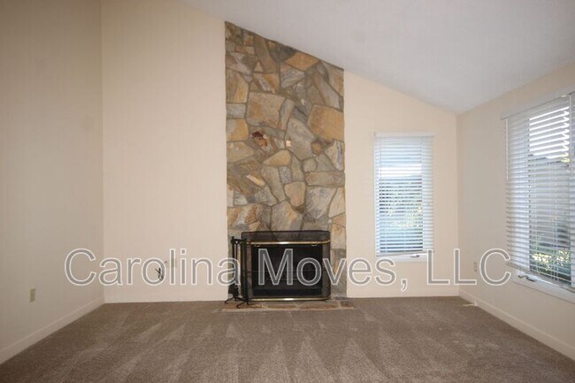 Photo - 324 Skylark Circle Townhome