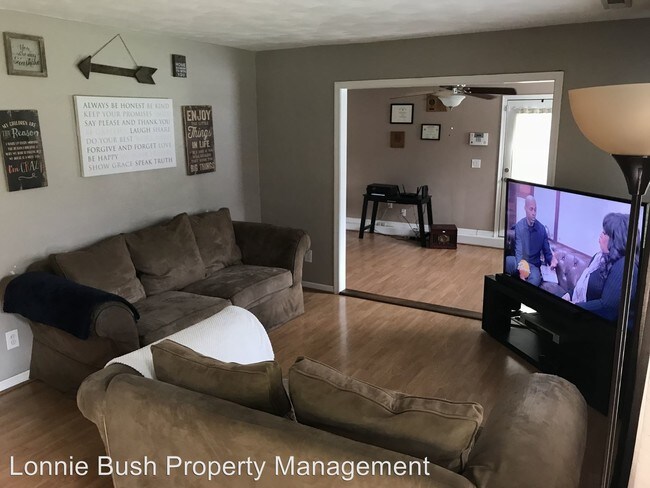 Foto del edificio - 3 br, 1 bath House - 3436 Stancil St