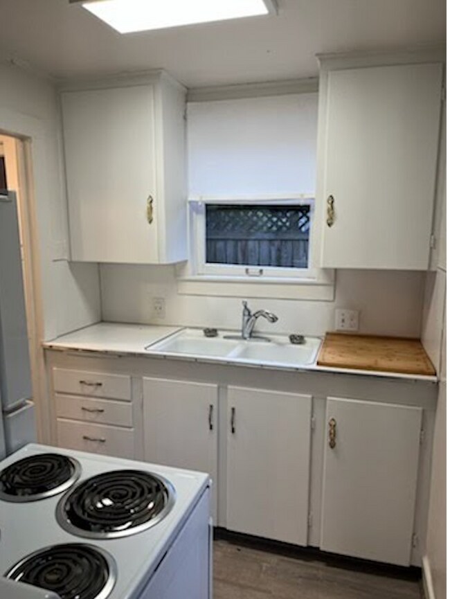 cocina - 132 NW 30th St