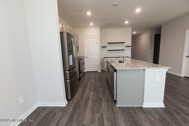 Foto del edificio - 14655 Macadamia Ln