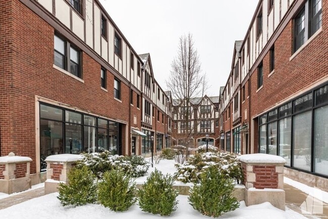 Building Photo - 1 bedroom in Winnetka IL 60093