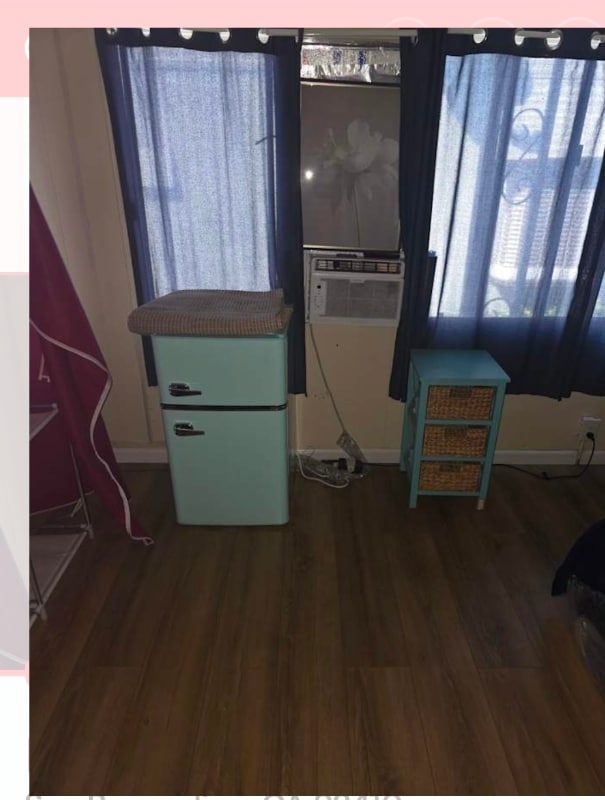 Building Photo - 780 E 9th St