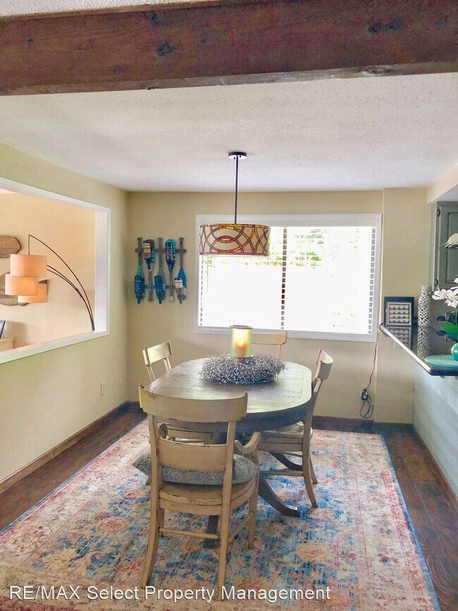 Foto del edificio - 23058 SE Lake Wilderness Dr