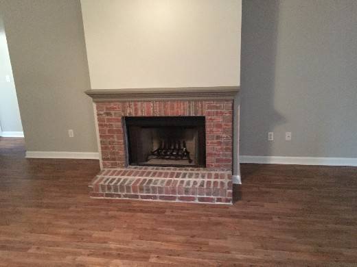 Building Photo - Four bedroom/2.5 bath home on cul-de-sec