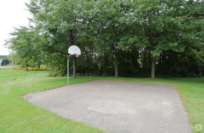 Basketball Court - Tucson Trails Apartments