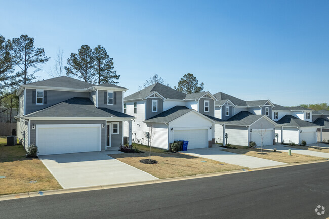 Building Photo - Brookmont Townes
