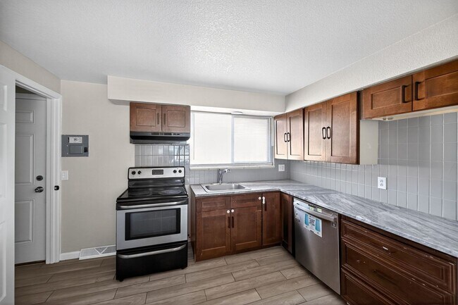 Foto del edificio - Spacious 4BR Duplex in Aurora