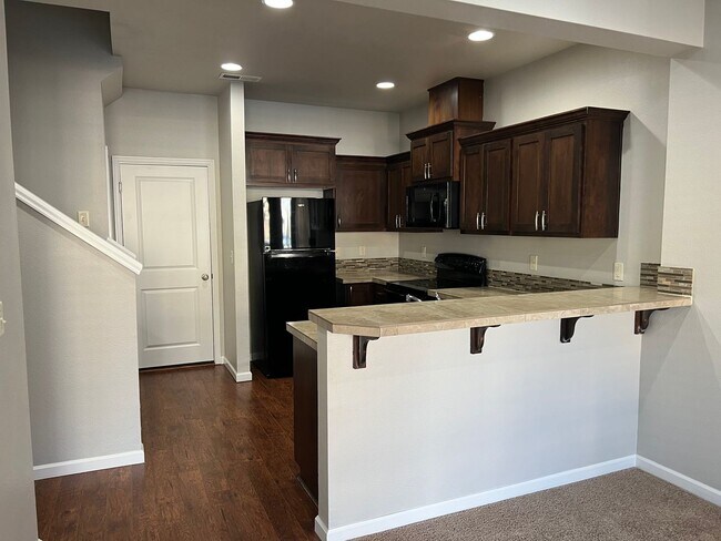 Foto del edificio - West Townhome Near Downtown Vancouver
