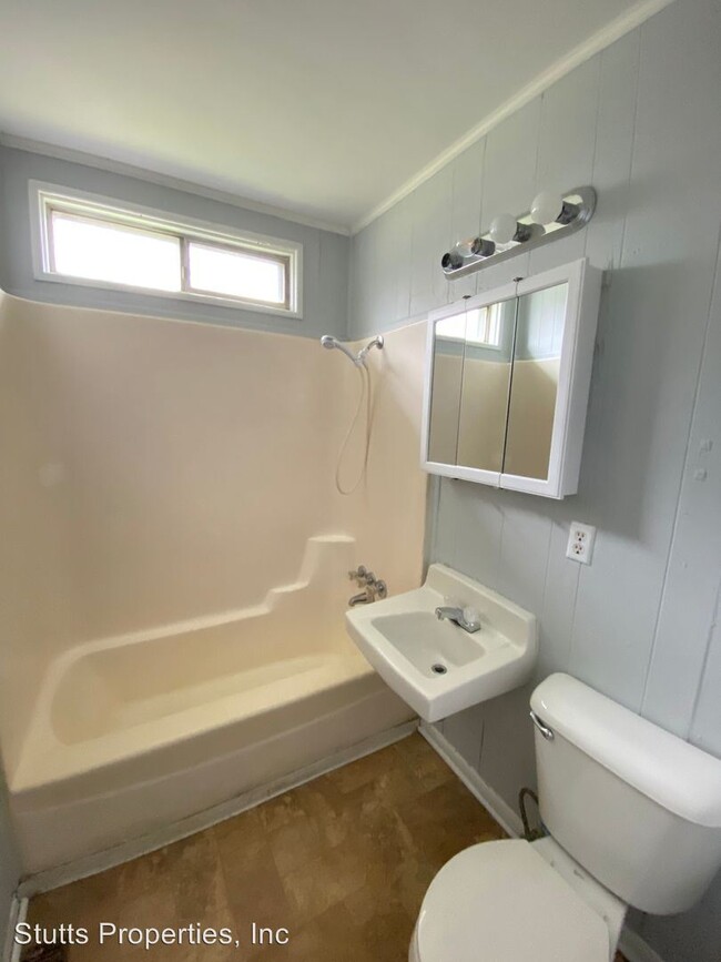 Building Photo - 3 br, 2 bath House - 2517 Veterans Drive