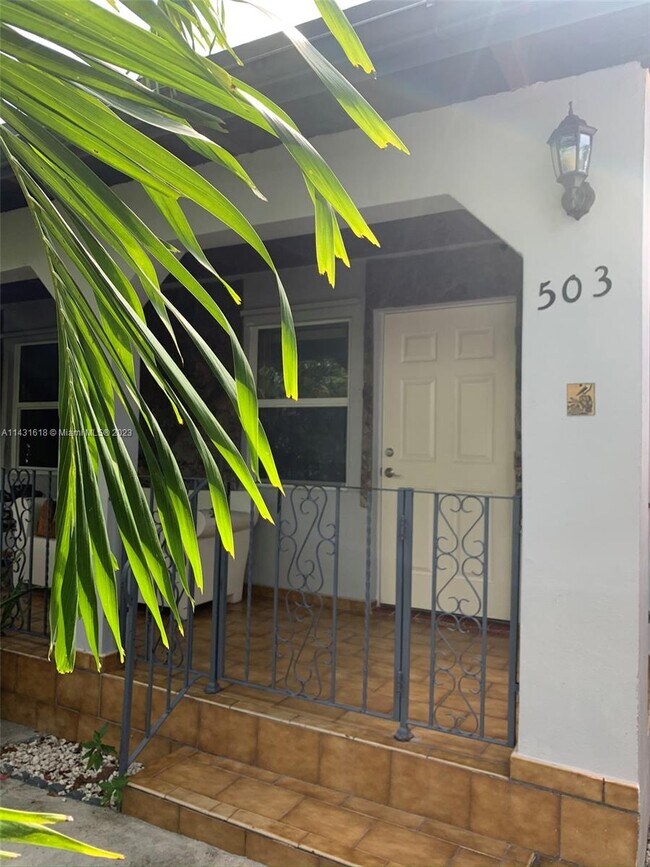 Foto del edificio - 501 SW 35th Ave