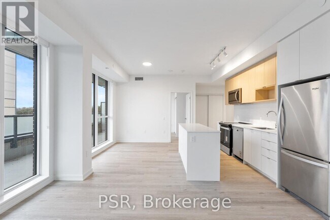 Photo du bâtiment - 4365 Bloor St W