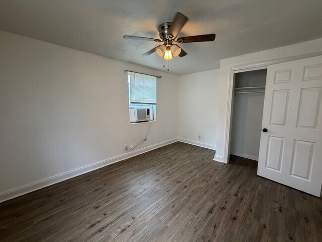 Building Photo - Conveniently Located 2-Bedroom Apartment in Jacksonville's Brooklyn Neighborhood