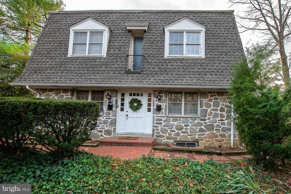 Foto principal - 104 W Montgomery Ave