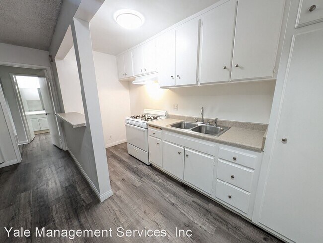 Foto del edificio - 1 br, 1 bath Apartment - 5057 Klump Ave. 5...