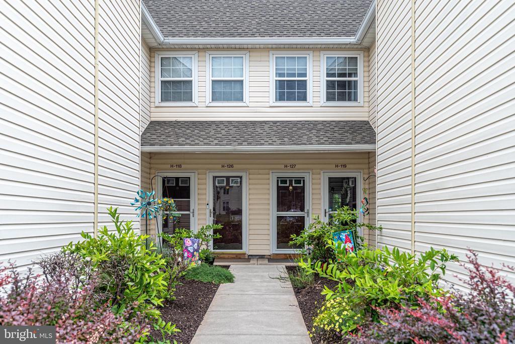 Foto principal - 127 Horseshoe Dr
