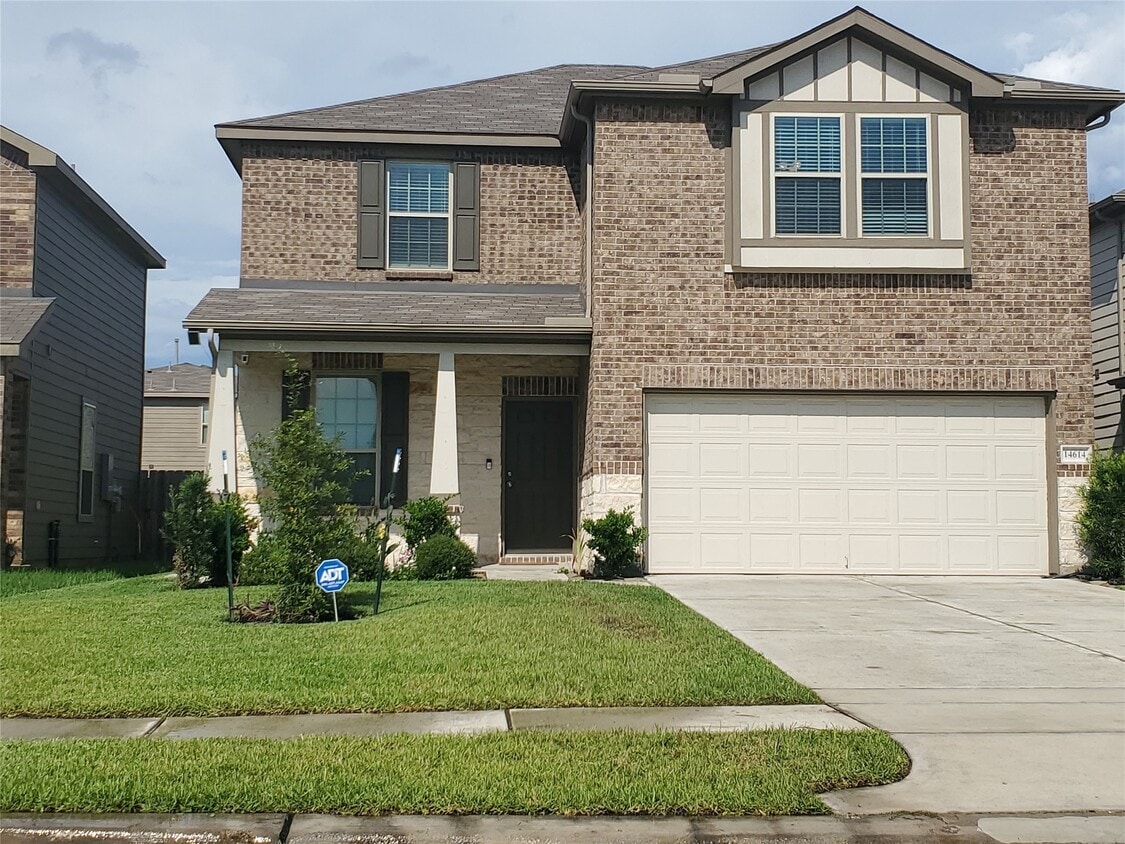 Primary Photo - 14614 Sierra Garden Dr