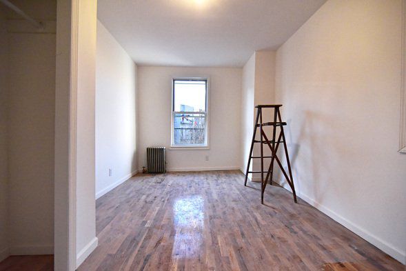 Foto del edificio - 735 Meeker Ave