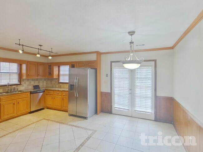 Foto del edificio - 100 Creekwood Ct