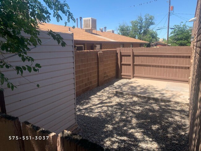 Foto del edificio - 2503 Pecan Dr